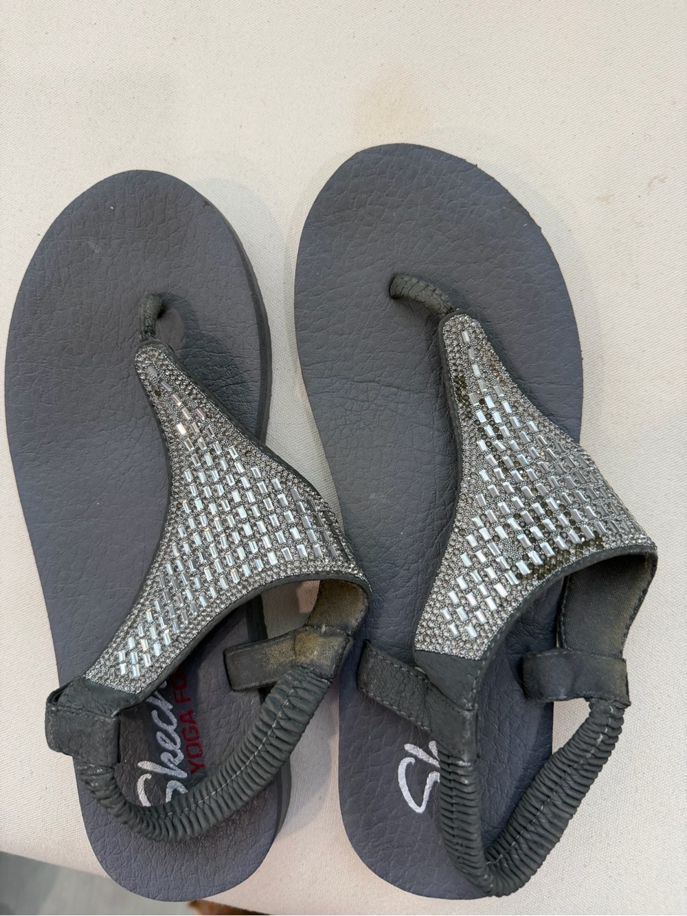 Skechers Black and Silver Embellished Thong Sandals